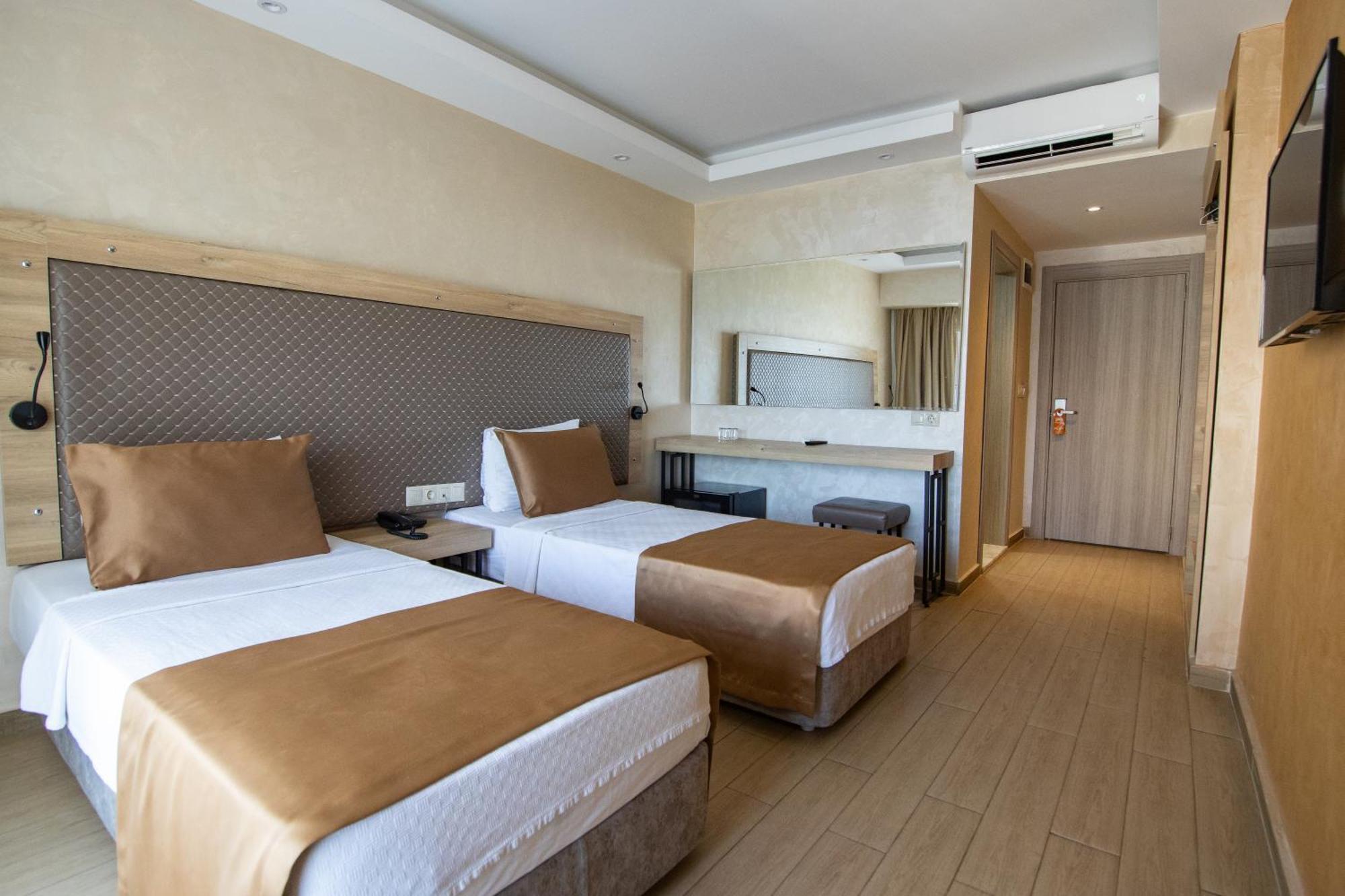 Point Beach Hotel Marmaris Esterno foto