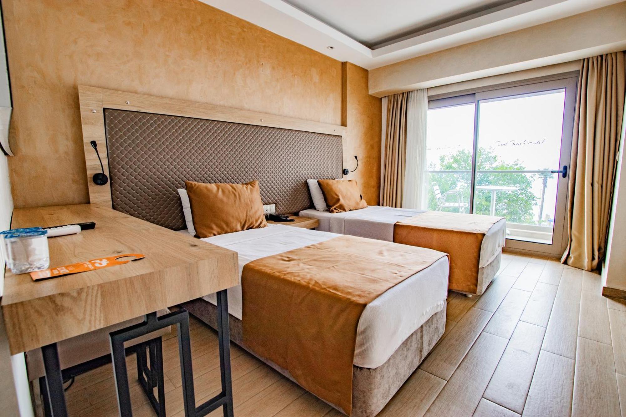 Point Beach Hotel Marmaris Esterno foto